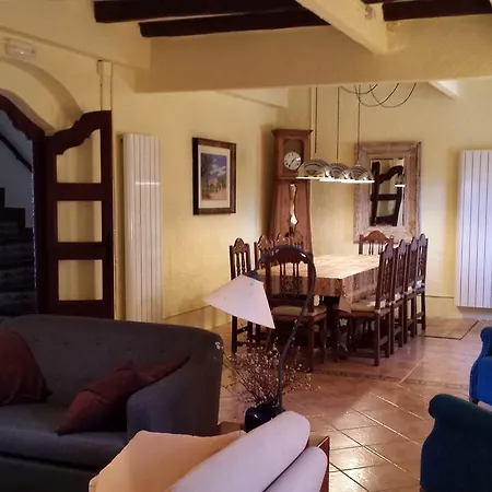 Casa Del Pi Bed & Breakfast La Llacuna