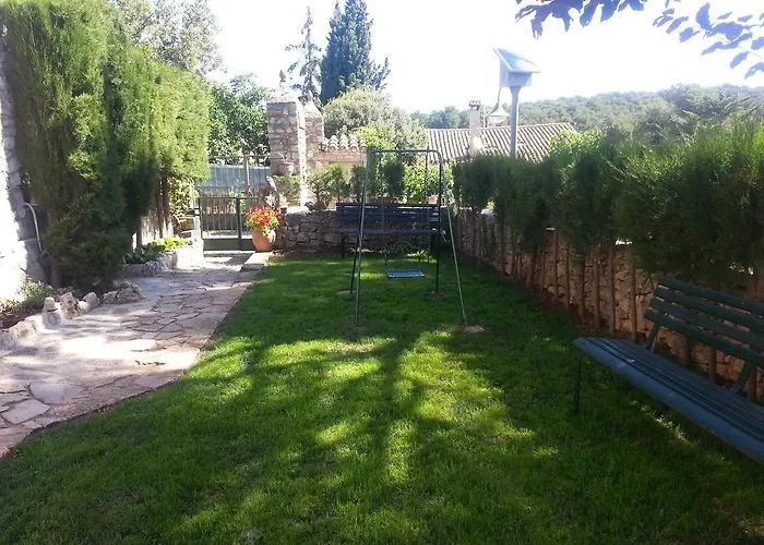 Casa Del Pi 3* La Llacuna
