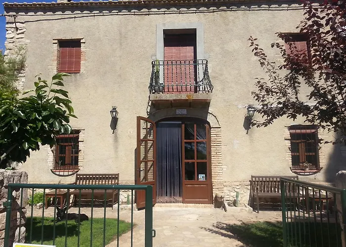 Casa Del Pi 3* La Llacuna